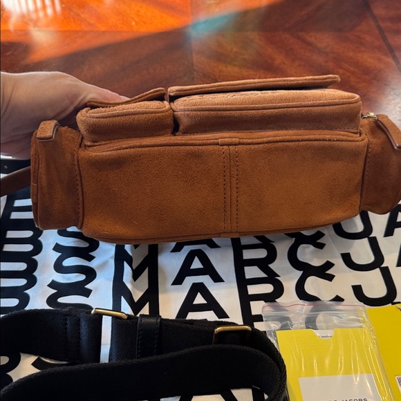 Marc Jacob’s The Cargo Bag in Suede - Picture 4 of 16